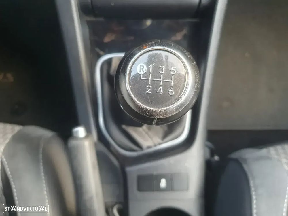 Toyota Auris Touring Sports 1.4 D-4D Comfort+Pack Sport - 37