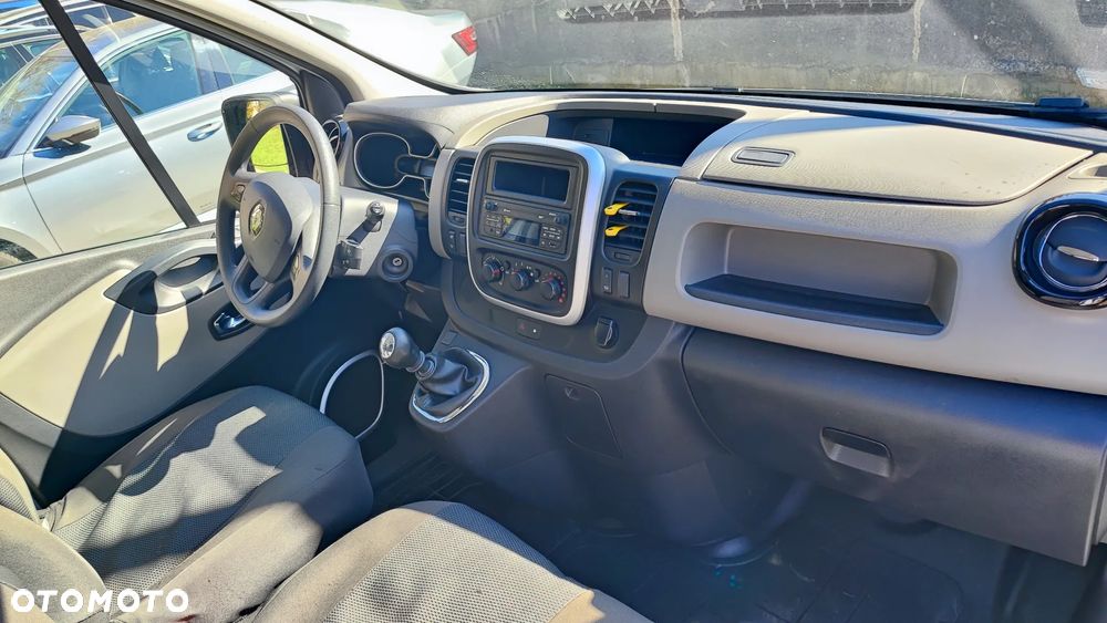Renault Trafic - 15