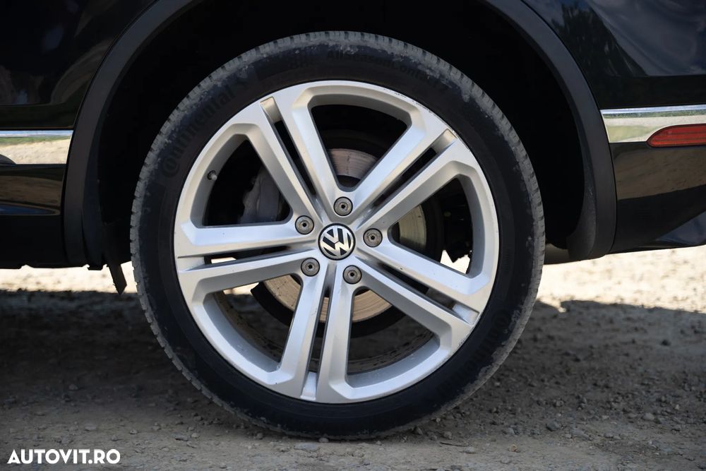 Volkswagen Touareg 3.0 V6 TDI BMT - 23