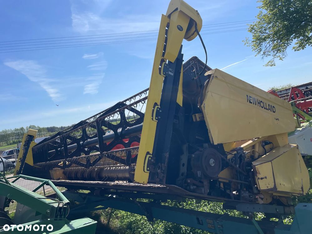New Holland TX 68 Plus - 23