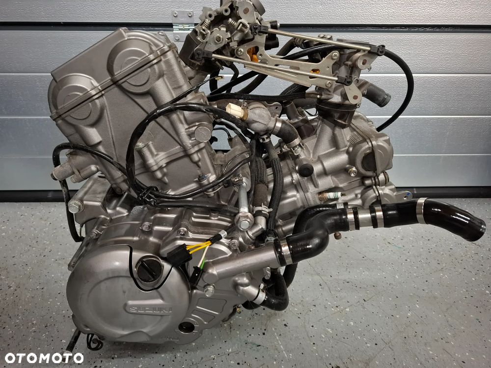 Suzuki DL 650 silnik engine Gladius sfv sv - 1