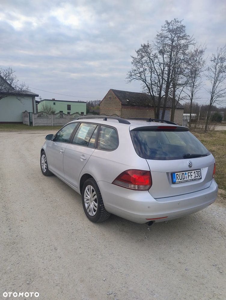 Volkswagen Golf 1.6 TDI BlueMotion Technology Cup - 12