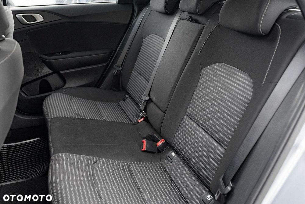 Kia Ceed 1.5 T-GDI M DCT - 24