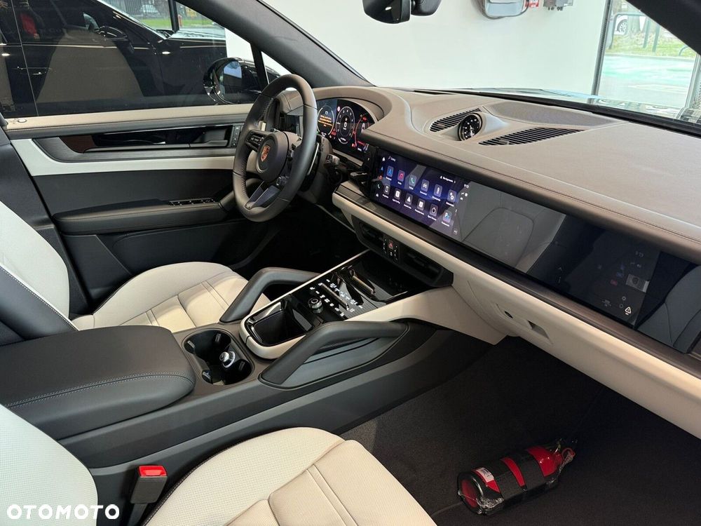 Porsche Cayenne - 28