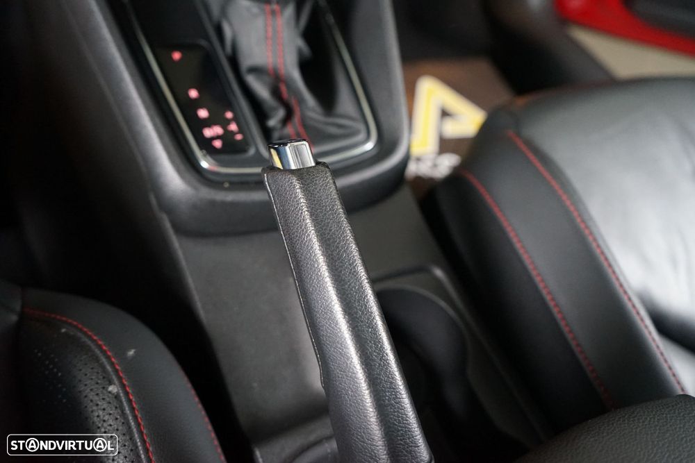 SEAT Leon ST 2.0 TDI S&S DSG FR - 34