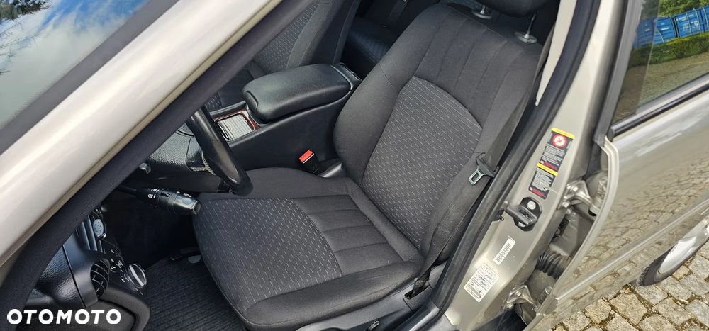 Mercedes-Benz Klasa C 180 Kompressor Automatik Elegance Sport Edition - 10