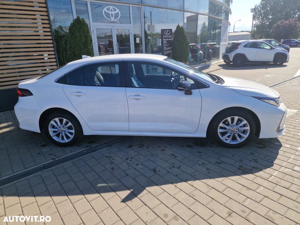 Toyota Corolla 1.8 HSD Business - 5