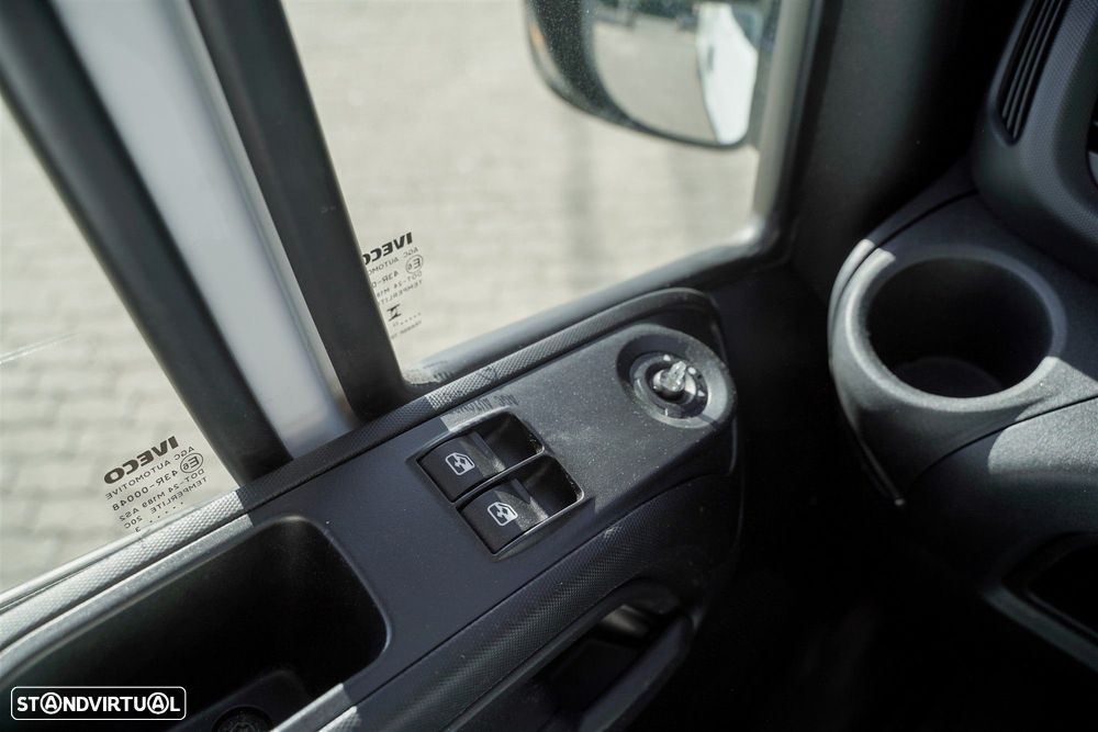 Iveco Daily 2.3 35C16V 4100 18m3 - 12