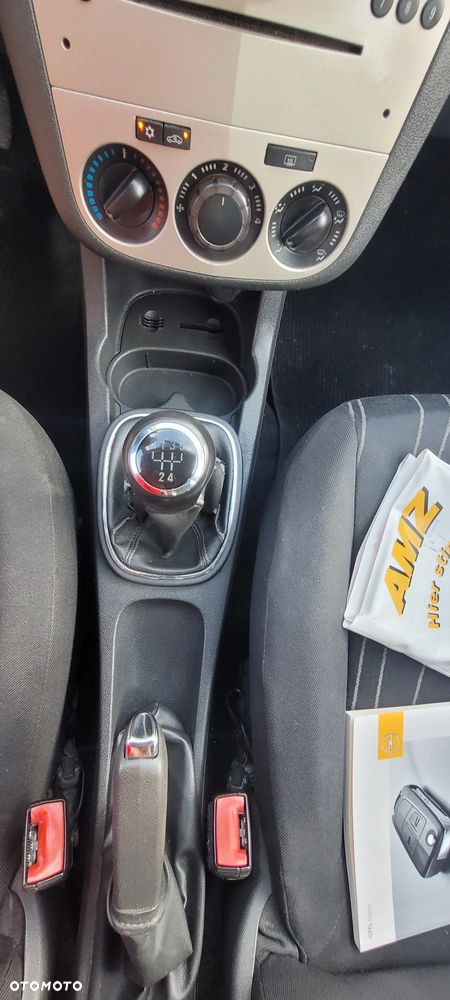 Opel Corsa - 35