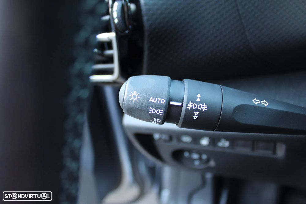 Citroën C4 X PureTech 130 Stop&Start EAT8 PLUS - 19