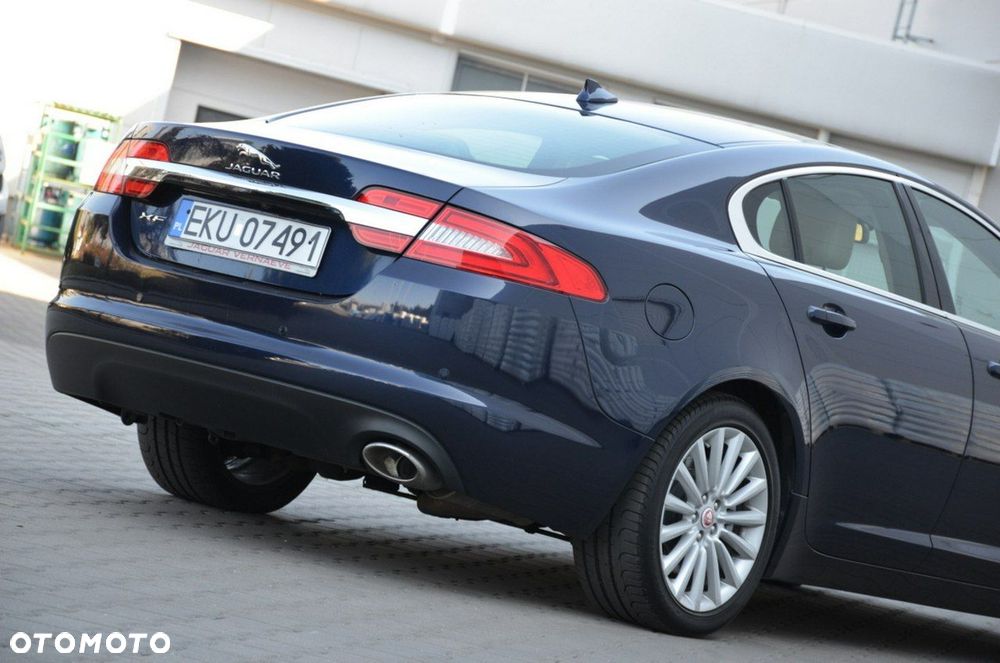 Jaguar XF - 23