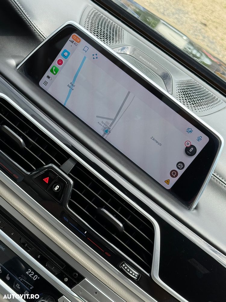 BMW Seria 7 750i xDrive - 29