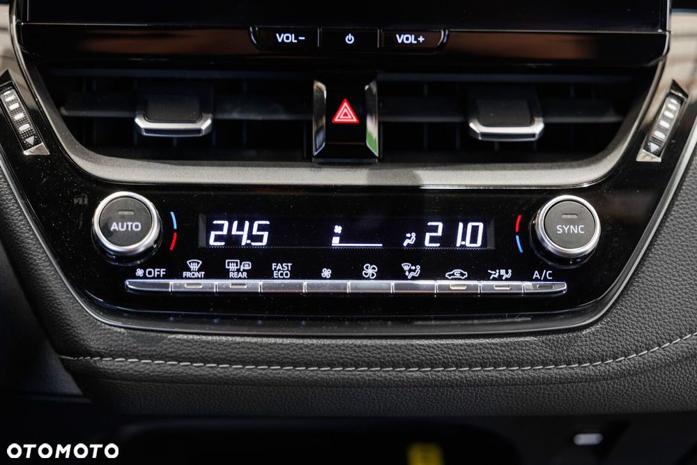 Toyota Corolla 1.8 Hybrid Comfort - 36