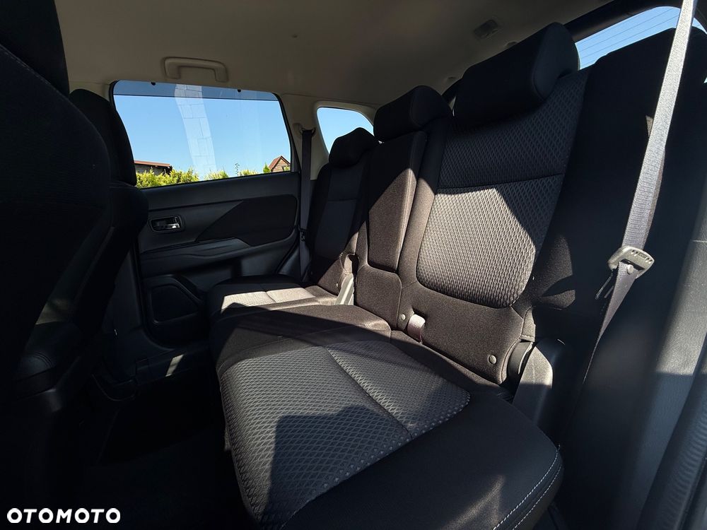 Mitsubishi Outlander 2.0 2WD CVT Active - 31