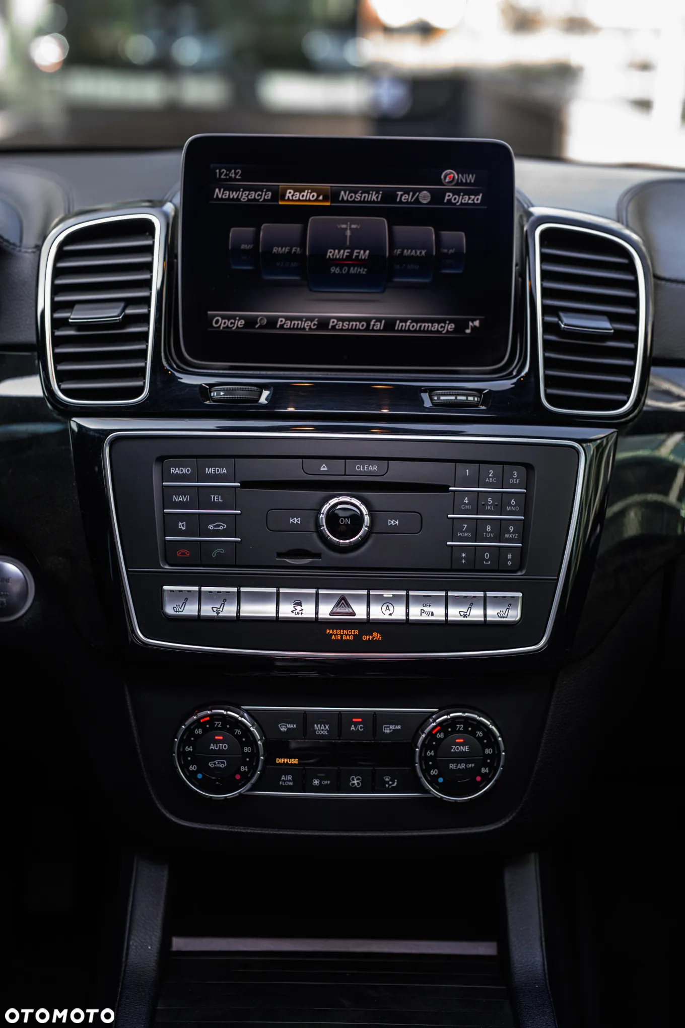 Mercedes-Benz GLS 500 4-Matic - 32