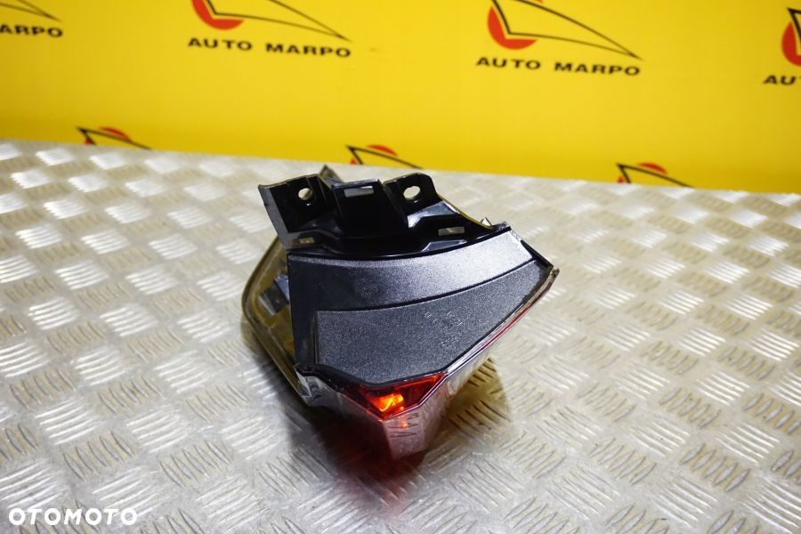 TOYOTA RAV4 2019 - 2024 LAMPA TYŁ LEWA TYLNA LED USA - 8