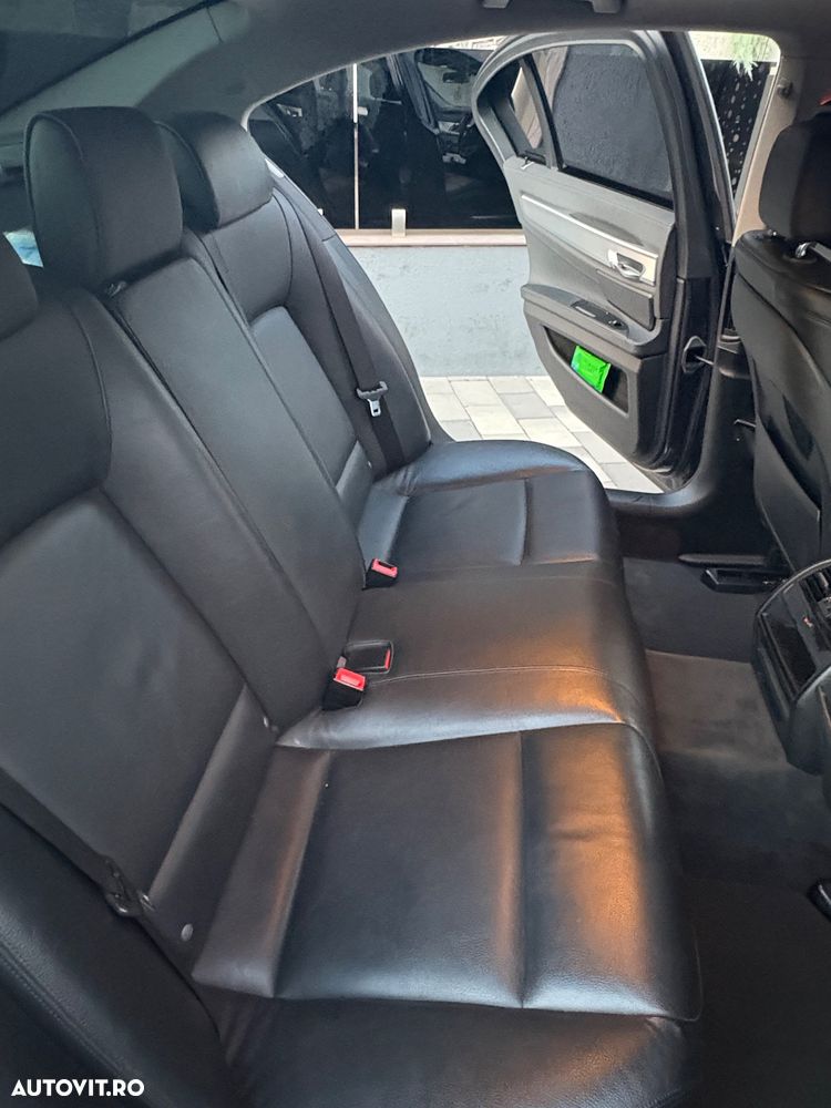 BMW Seria 7 730d BluePerformance Edition Exclusive - 6