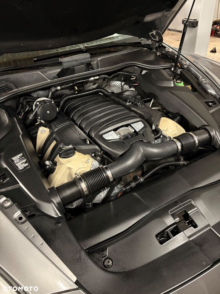 Porsche Cayenne - 14