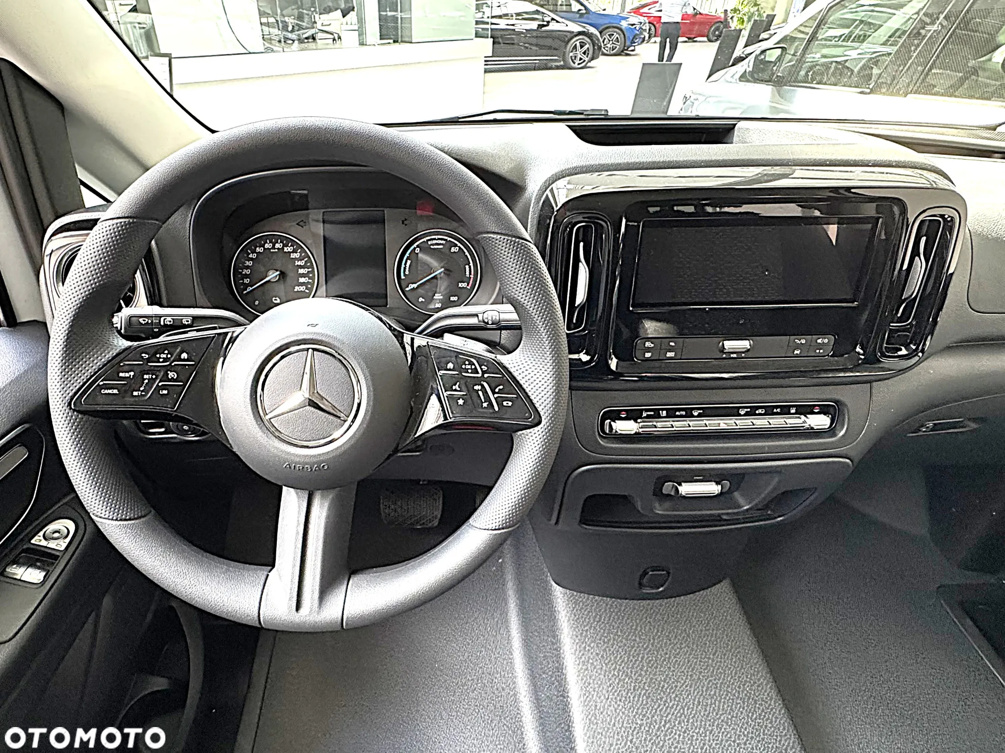 Mercedes-Benz Vito - 10