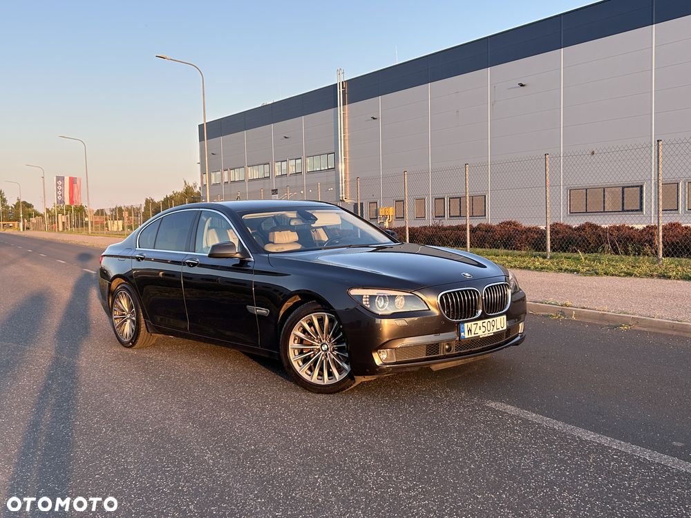 BMW Seria 7 - 10