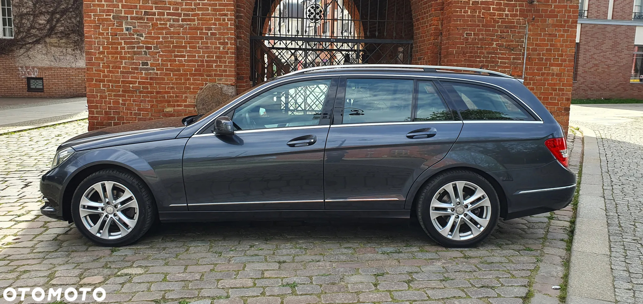 Mercedes-Benz Klasa C 180 T (BlueEFFICIENCY) 7G-TRONIC Avantgarde - 7