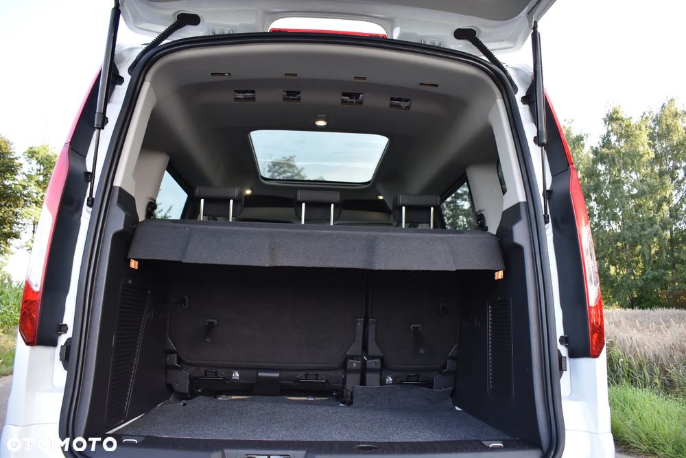 Ford Tourneo Connect 1.6 TDCi Titanium - 22