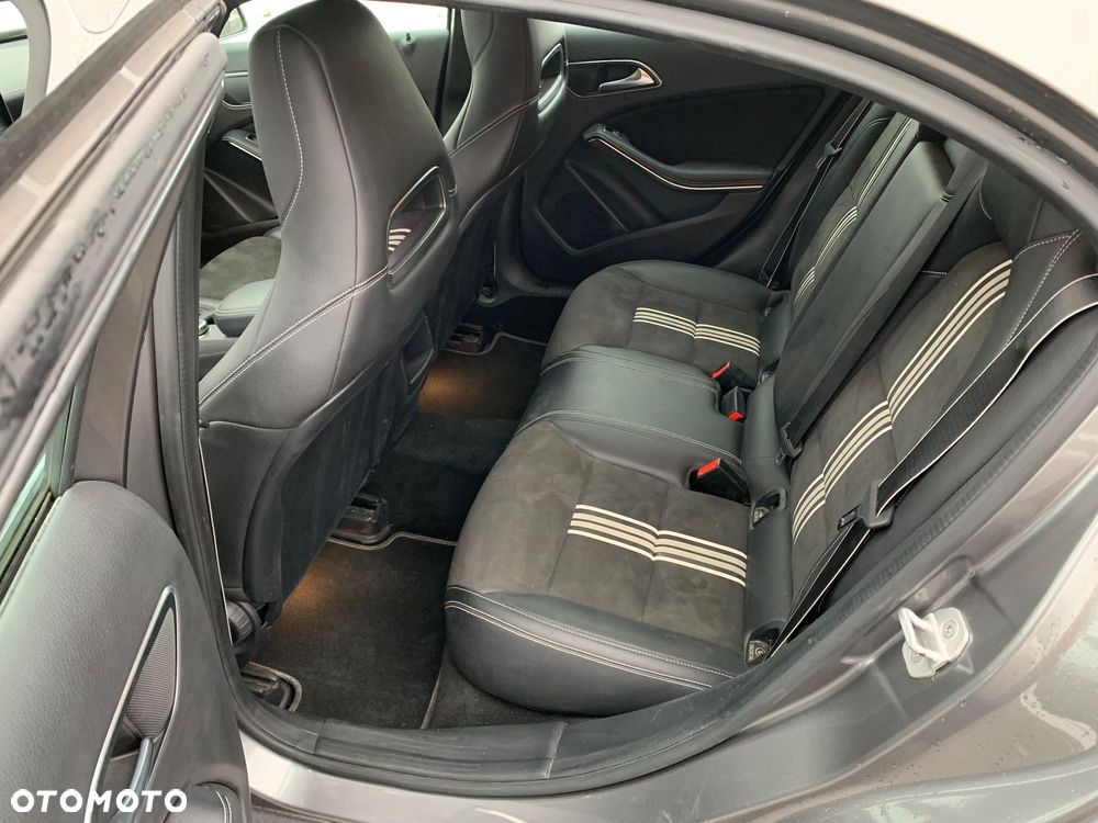 Mercedes-Benz Klasa A 180 (BlueEFFICIENCY) AMG Sport - 8