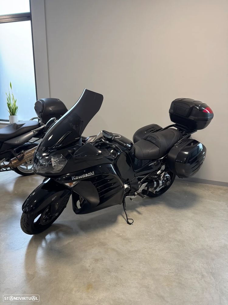 Kawasaki GTR GTR 1400 - 1