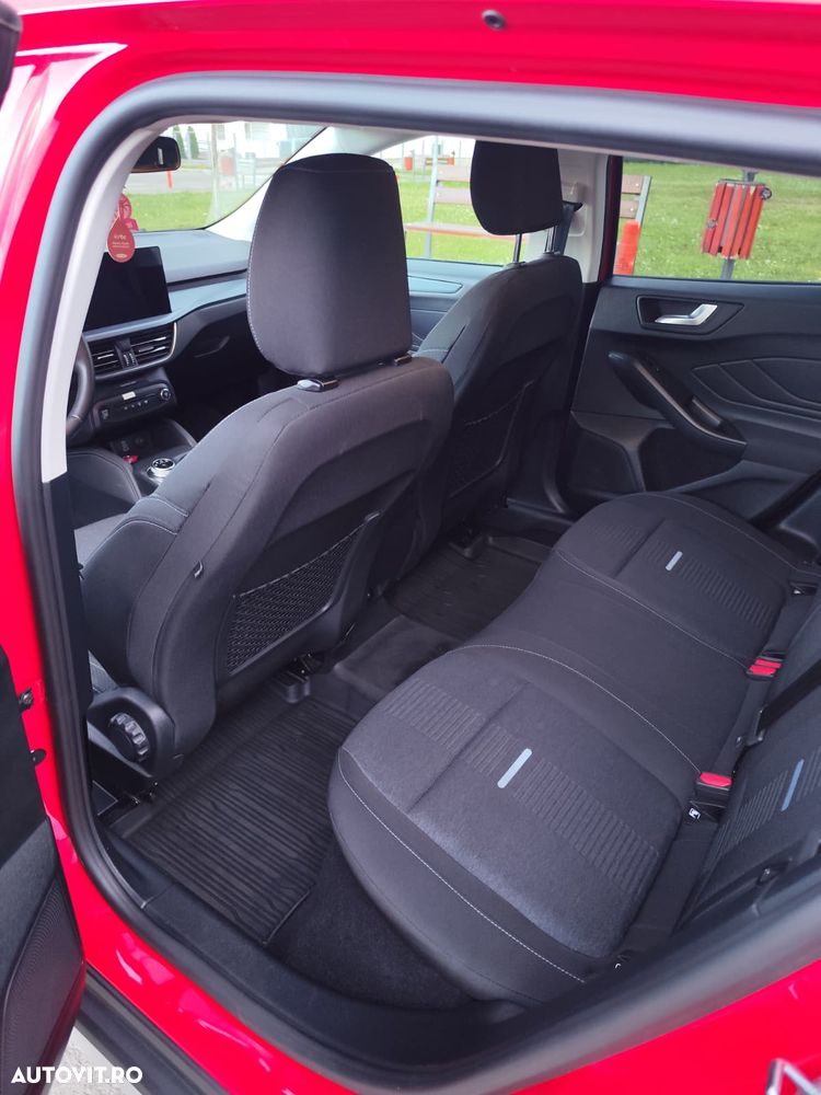 Ford Focus - 9