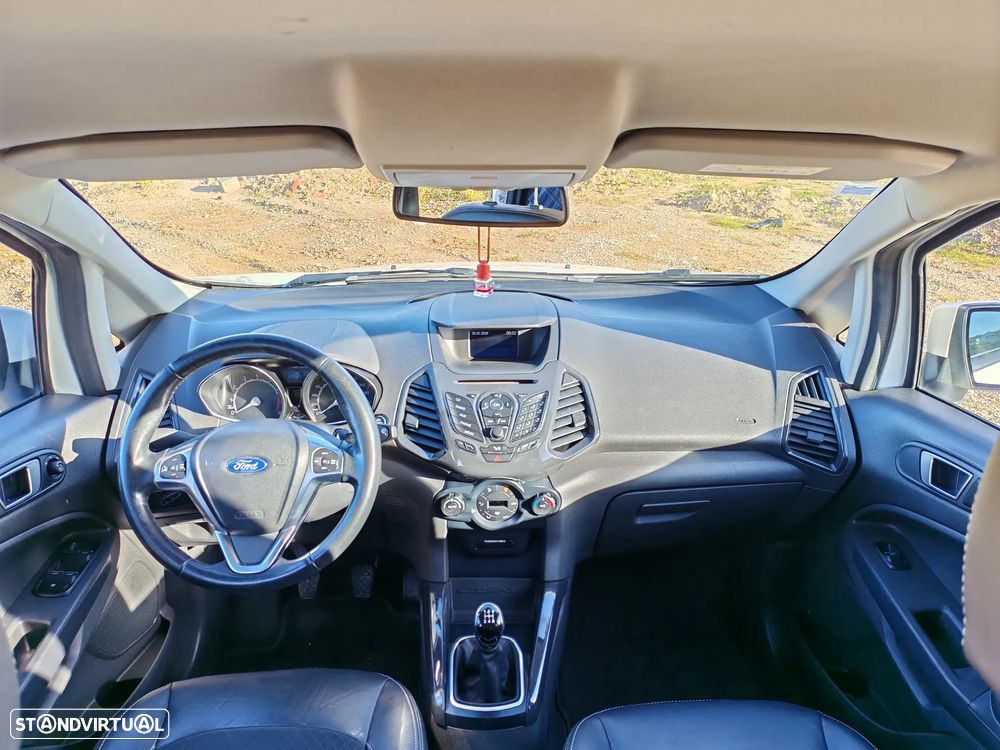 Ford EcoSport 1.0 EcoBoost Titanium - 5