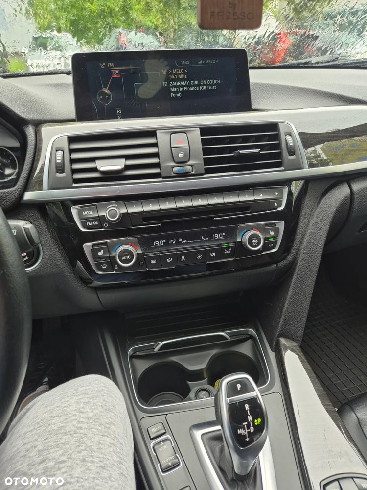 BMW Seria 3 - 21