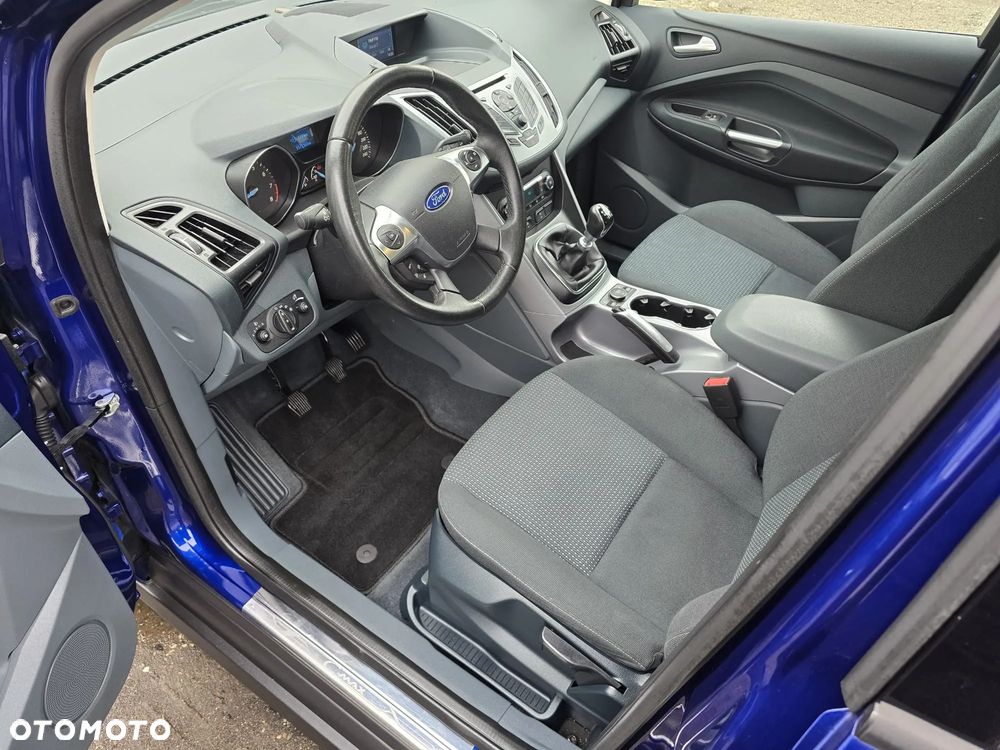 Ford Grand C-MAX - 24