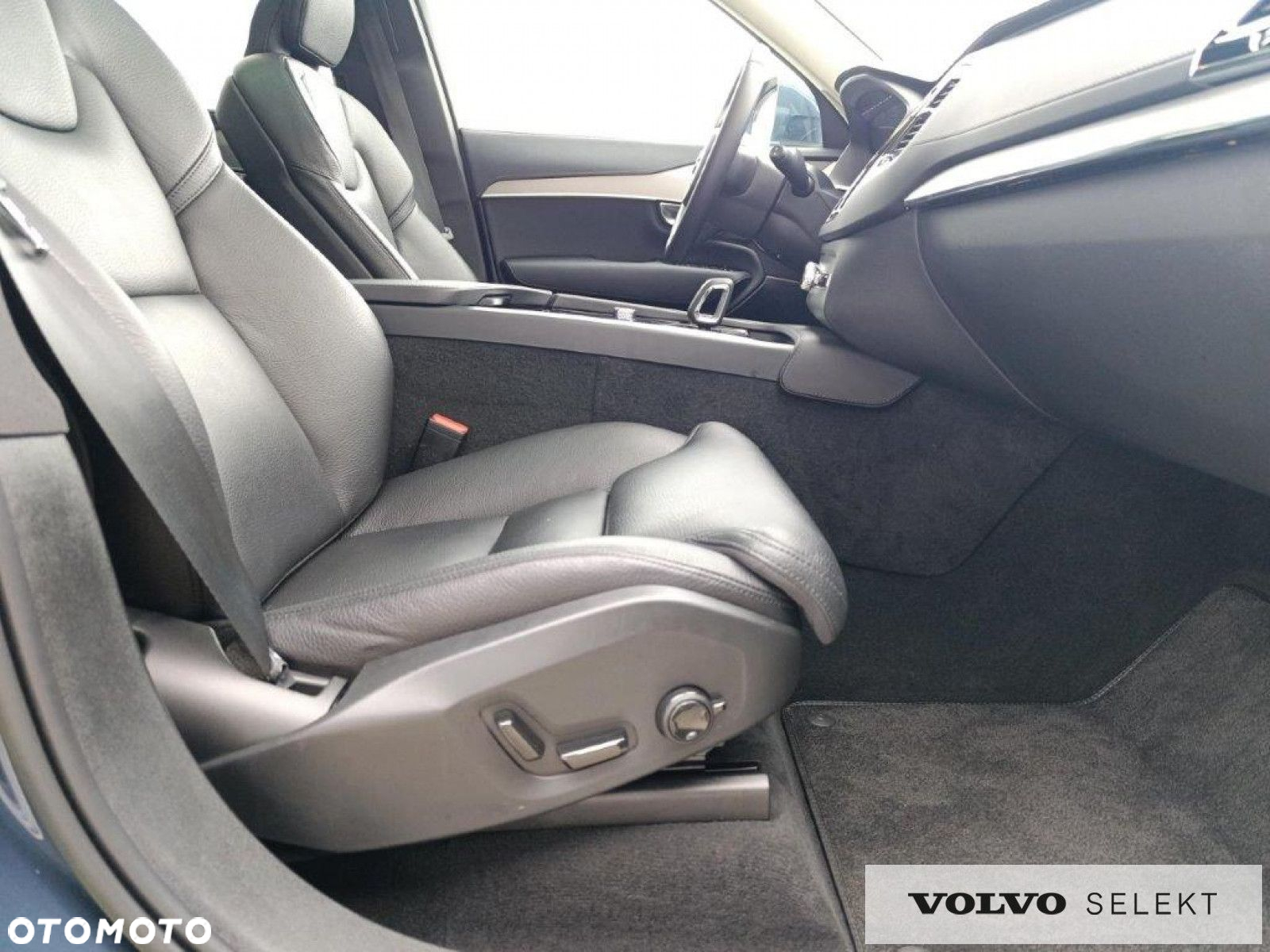 Volvo XC 90 - 12