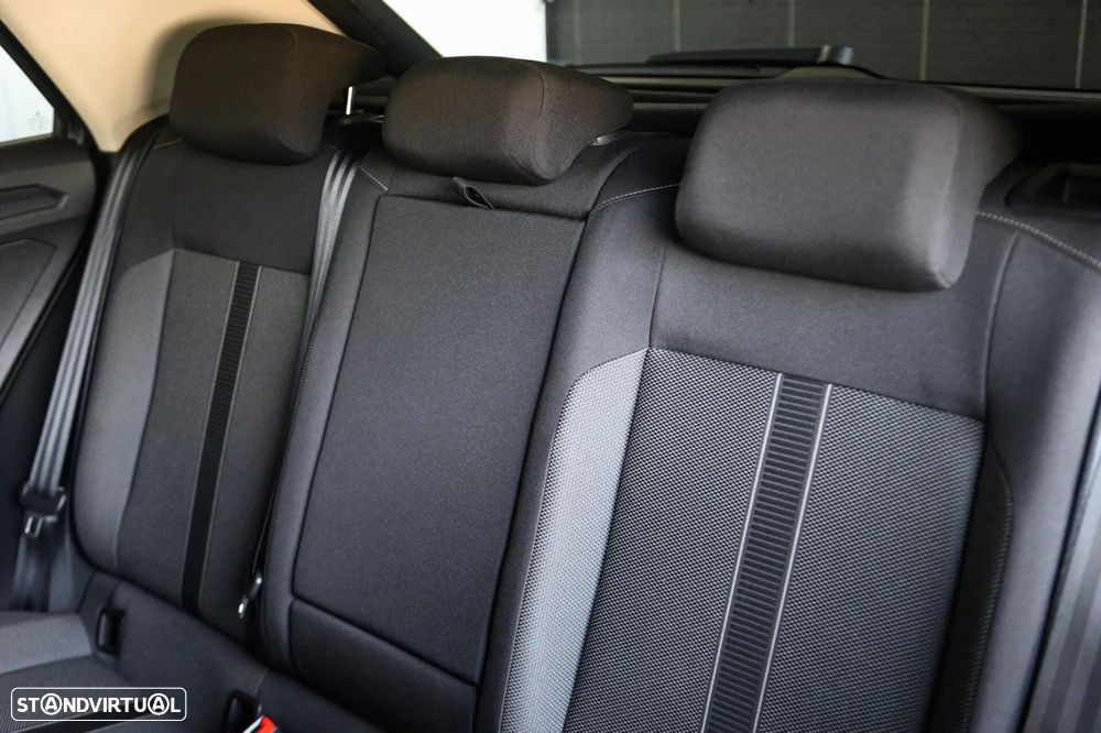 VW T-Roc 1.0 TSI Life - 24