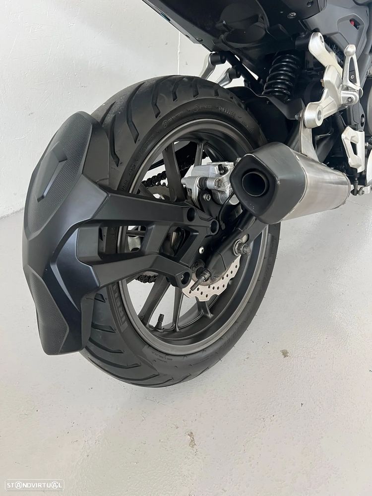 Benelli TRK 251 - 11