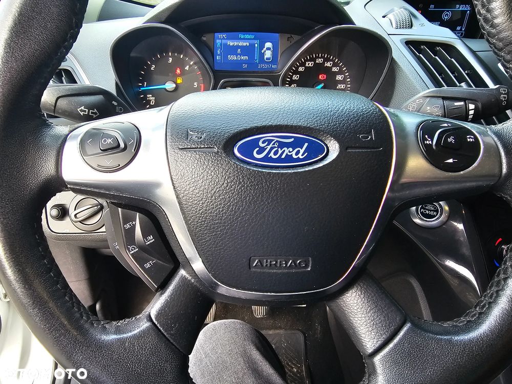 Ford Kuga - 10