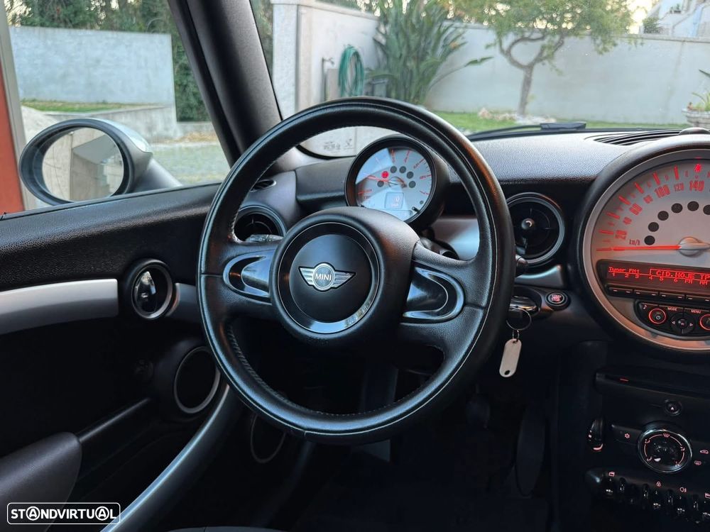 MINI 3 Portas Cooper D - 10