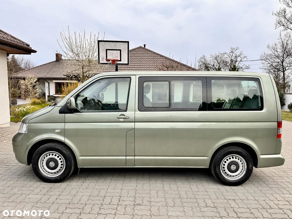 Volkswagen Multivan - 8