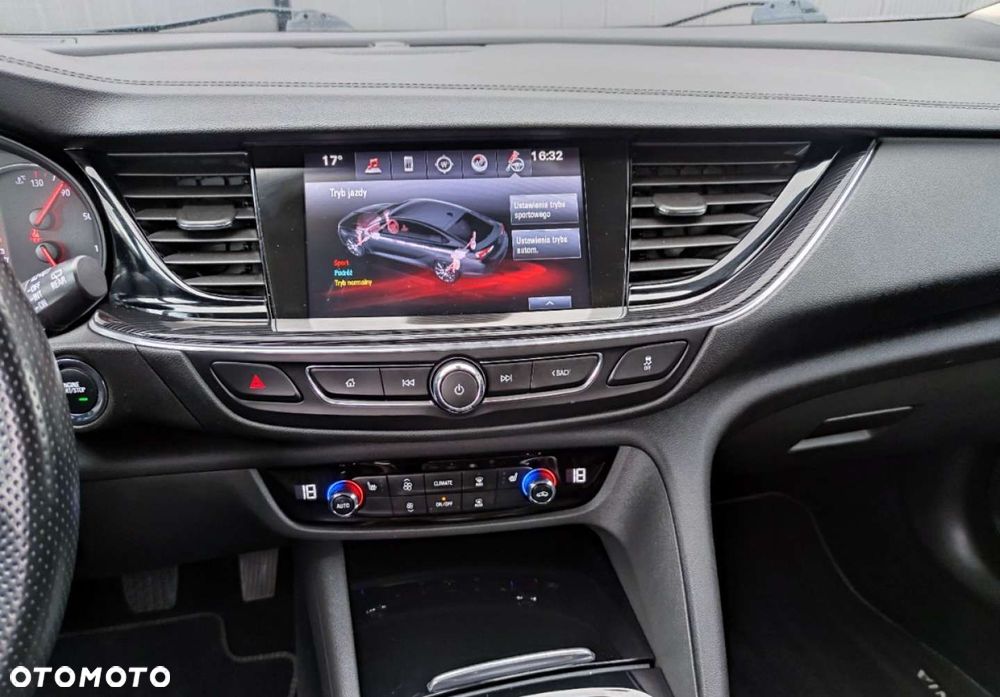 Opel Insignia - 26