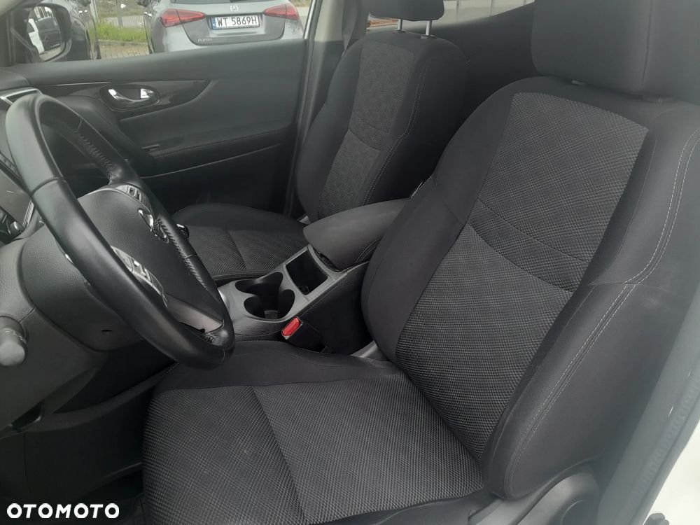 Nissan Qashqai 1.2 DIG-T N-Vision EU6 - 10