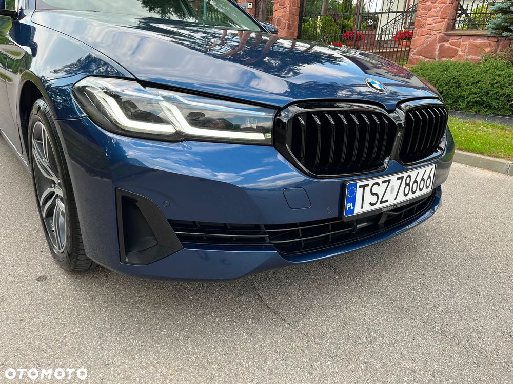 BMW Seria 5 520d M Sport - 12