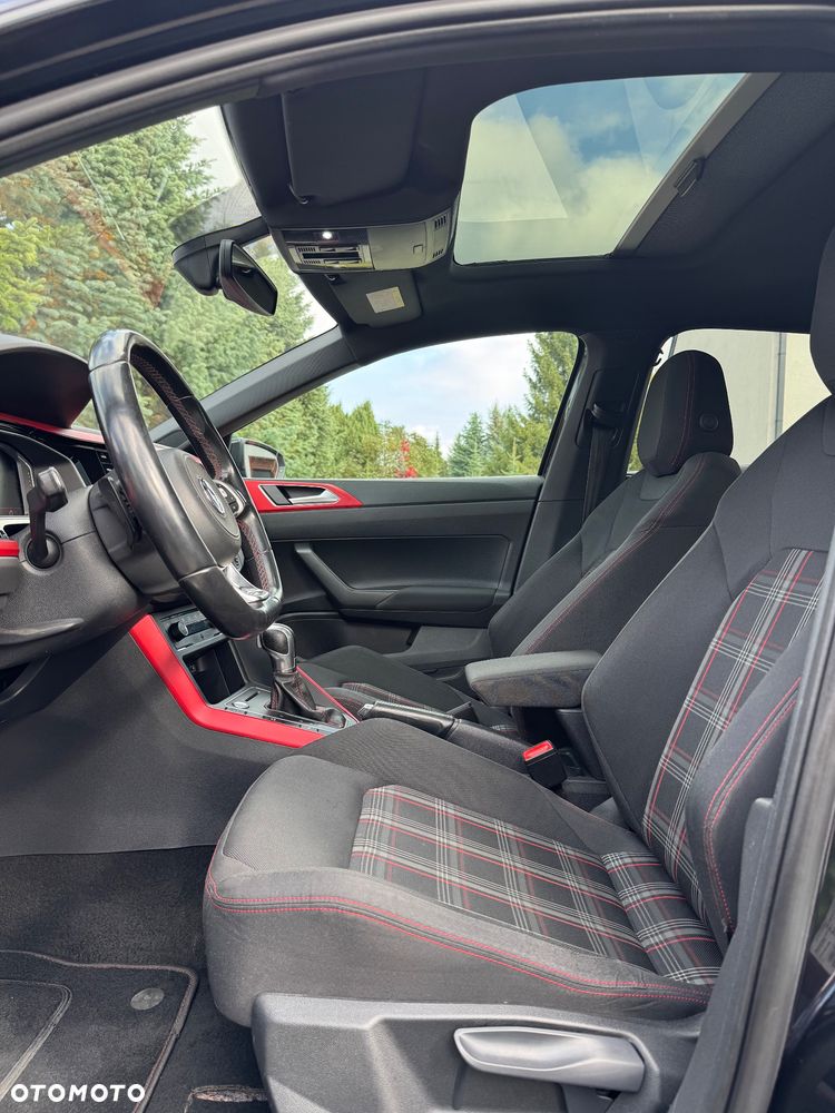 Volkswagen Polo 2.0 TSI GTI DSG - 24