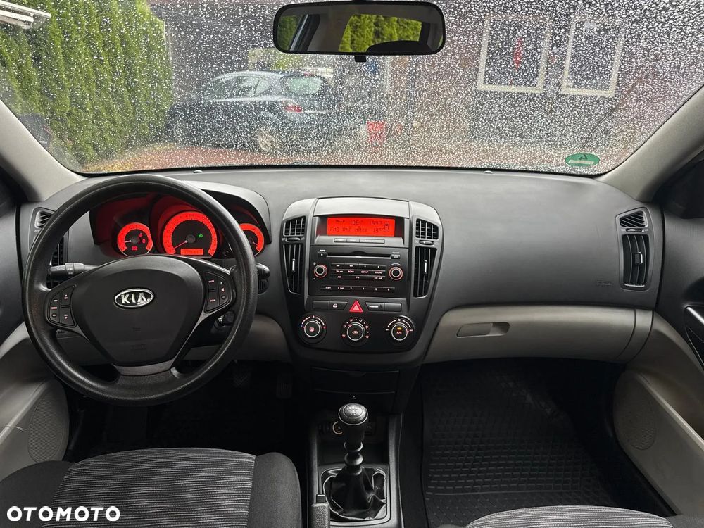 Kia Ceed 1.4 Comfort - 8