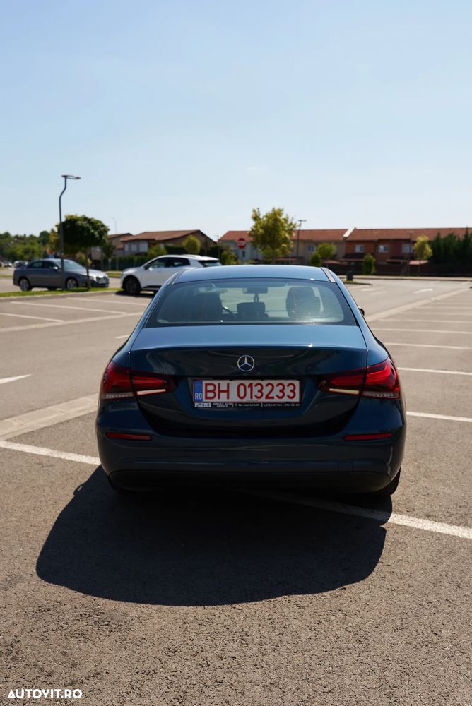 Mercedes-Benz A 180 d Sedan 8G-DCT - 6