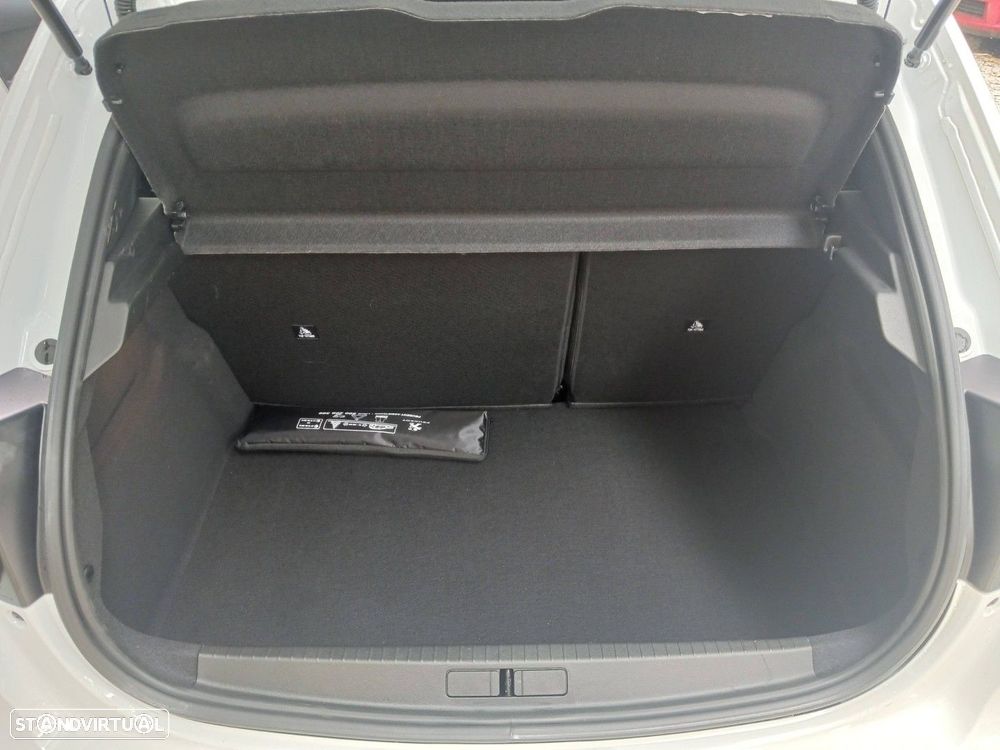 Peugeot 208 1.2 Hybrid Allure e-DCS6 - 34