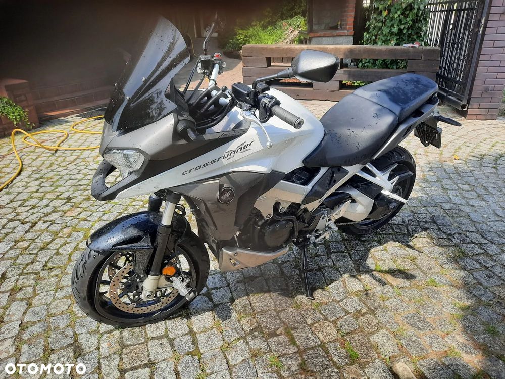 Honda VFR - 2