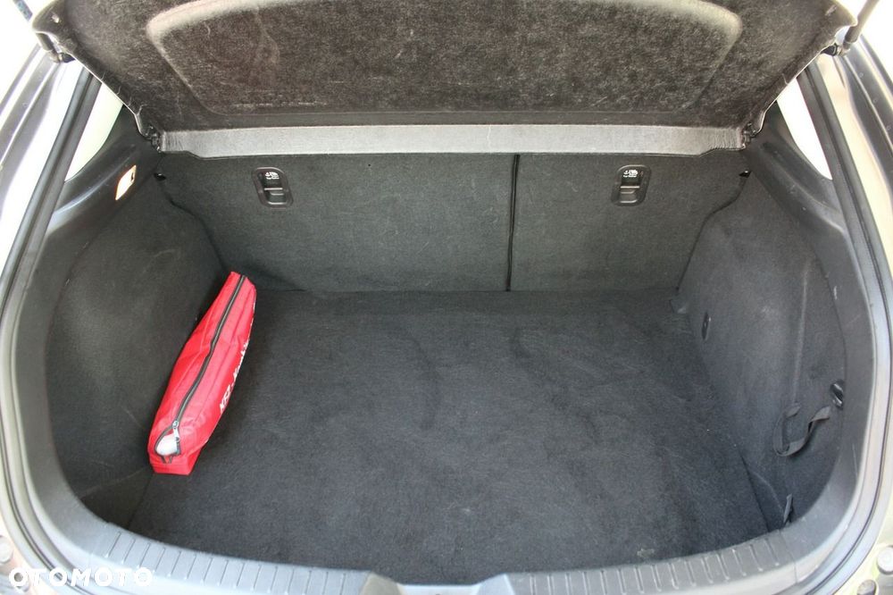 Mazda 3 SKYACTIV-G 120 Sports-Line - 32