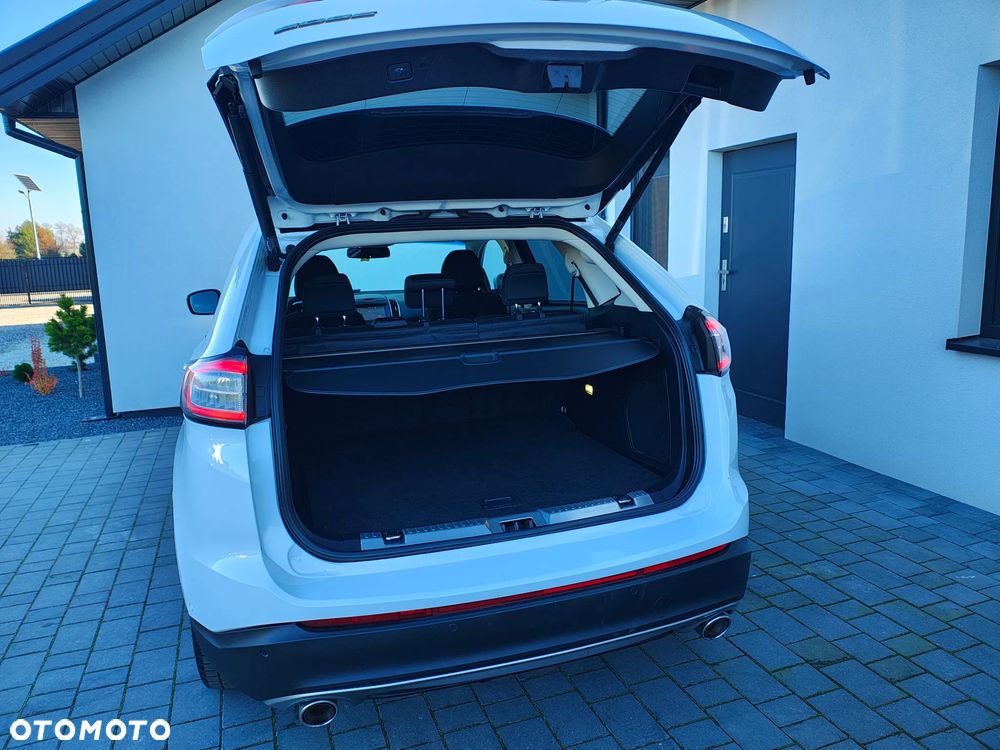 Ford Edge 2.0 TDCi 4x4 Titanium - 9