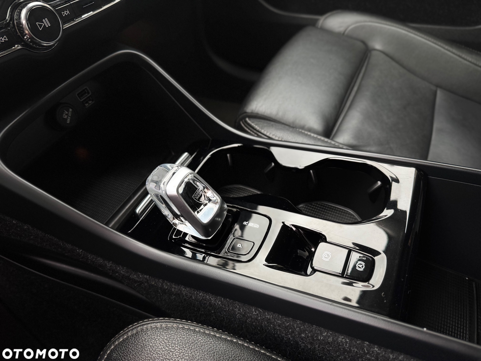 Volvo XC 40 D3 SCR AWD Inscription - 25