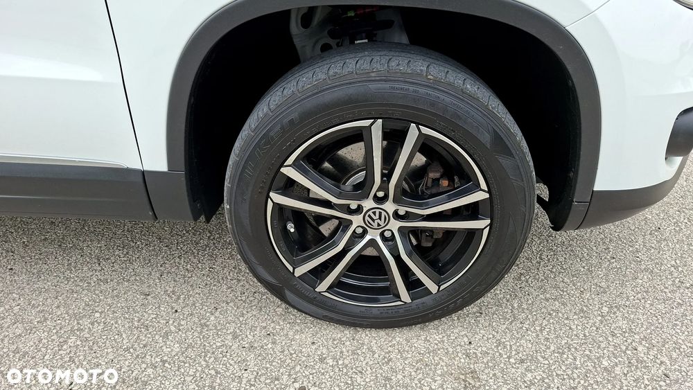 Volkswagen Tiguan 2.0 TDI SCR 4MOTION BlueMotion Technology DSG Lounge Sport & Style - 20